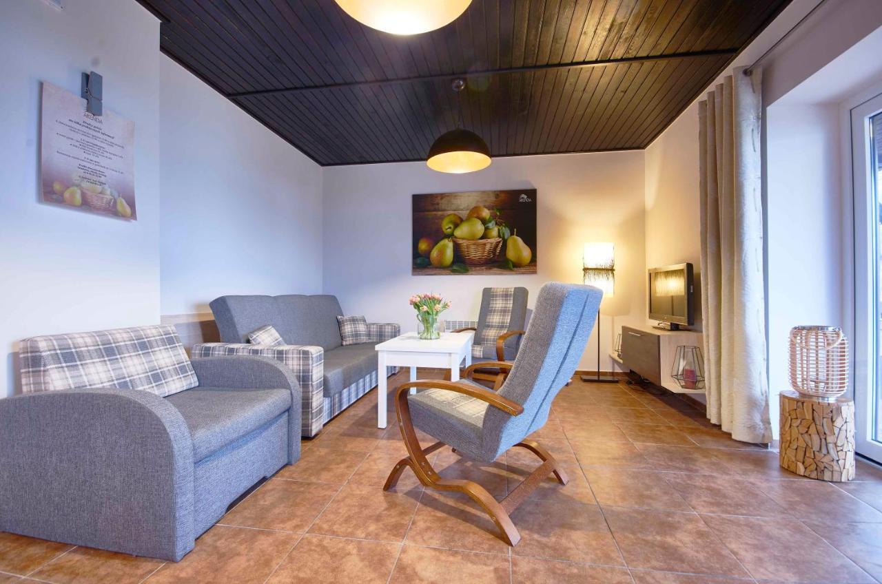 Arenda Apartamenty&Domki Caloroczne Sierakow  Exterior foto