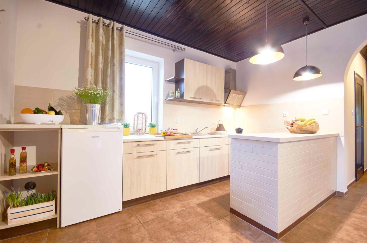 Arenda Apartamenty&Domki Caloroczne Sierakow  Exterior foto